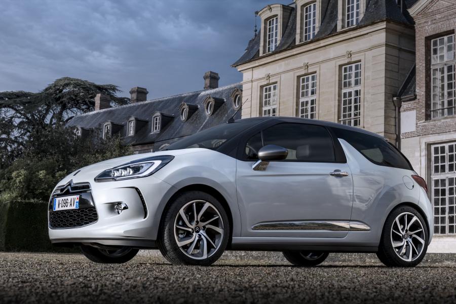  Citroen DS3 Cabrio 2012 года  (фото 107 из 115)
